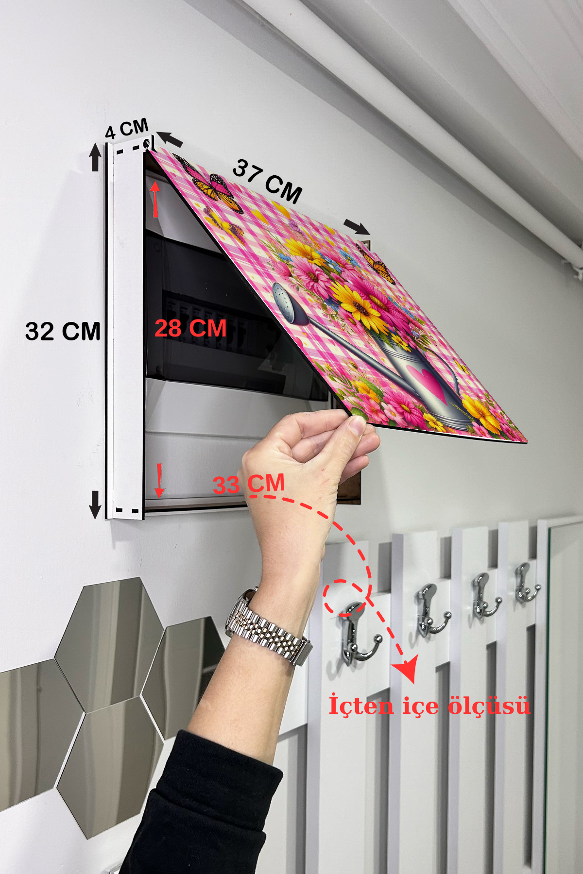 Vazo Görünümlü Çiçek Sulama Temalı Ahşap Sigorta Saklama Kutusu