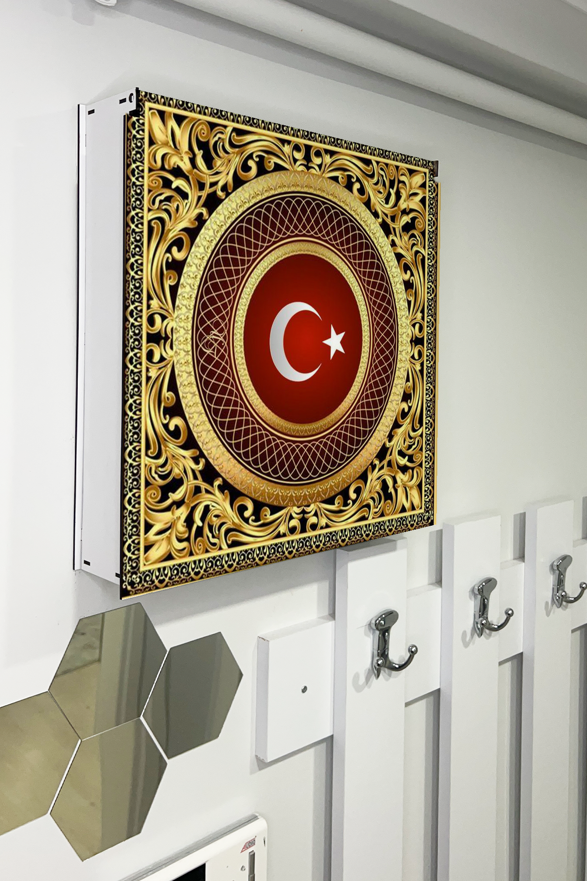 Ay Yıldız Bayrak Temalı Ahşap Sigorta Saklama Kutusu