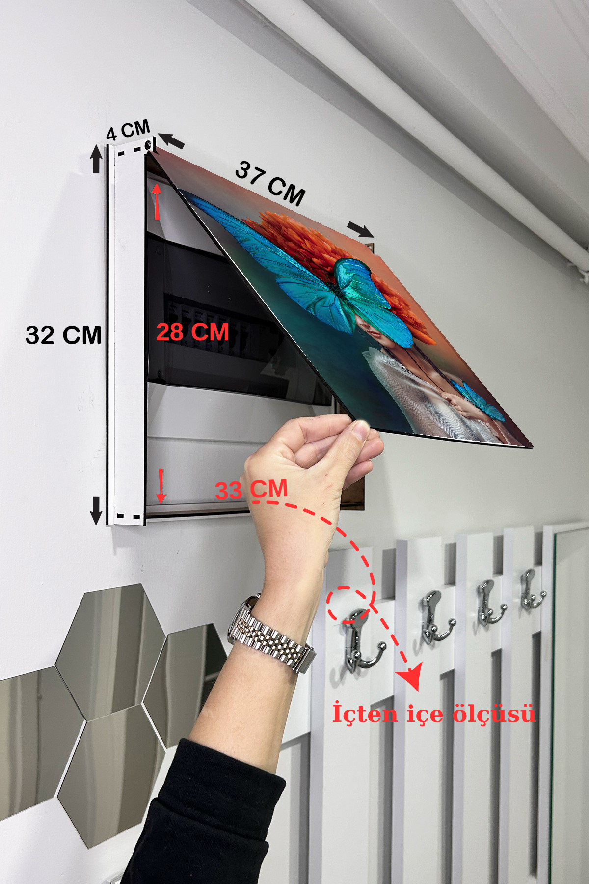 Mavi Kelebekli Sanatsal Kadın Temalı Ahşap Sigorta Saklama Kutusu