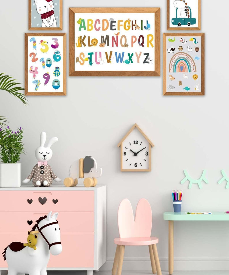 Sayılar Ve Harflerden Oluşan Öğretici Tablo