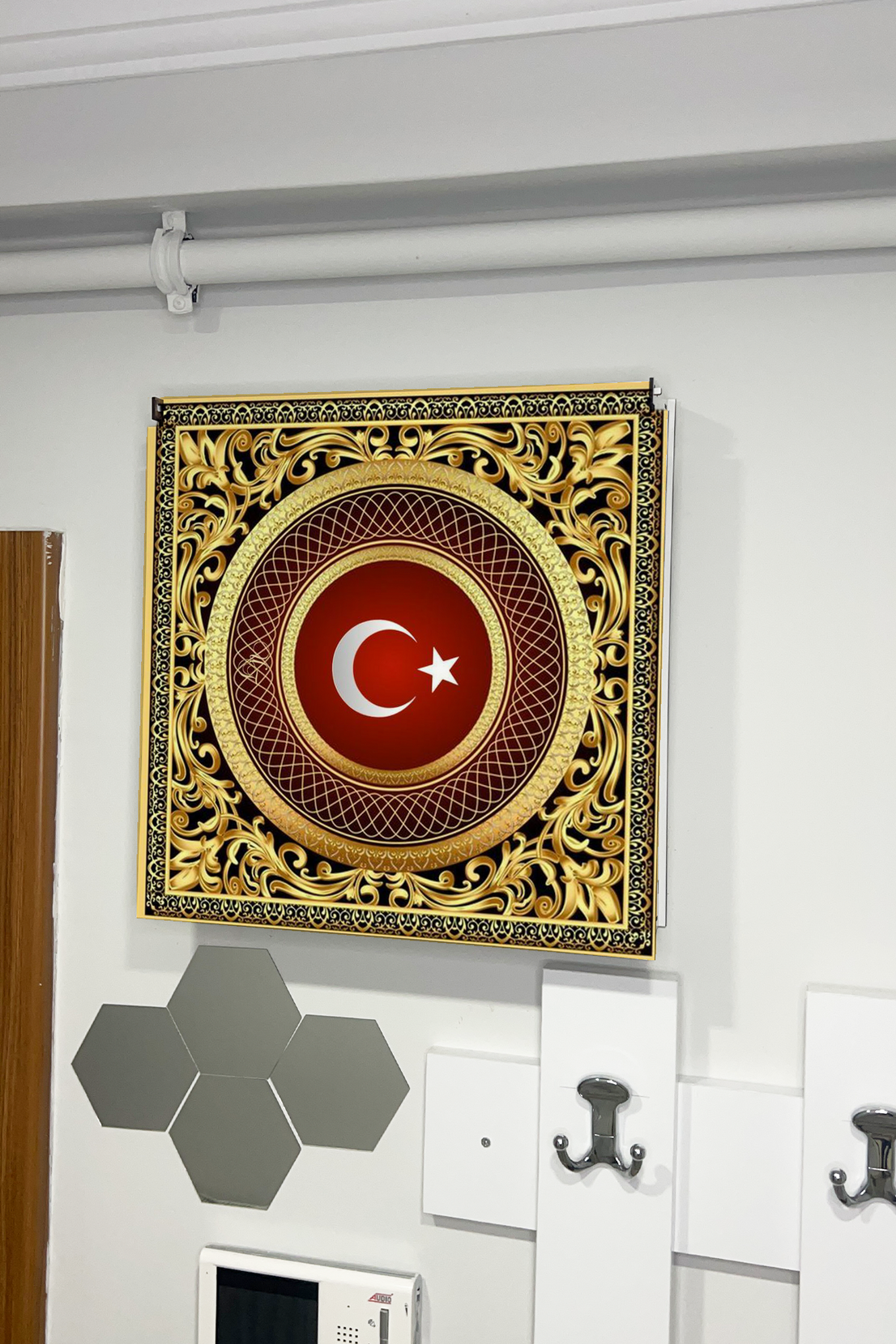 Ay Yıldız Bayrak Temalı Ahşap Sigorta Saklama Kutusu