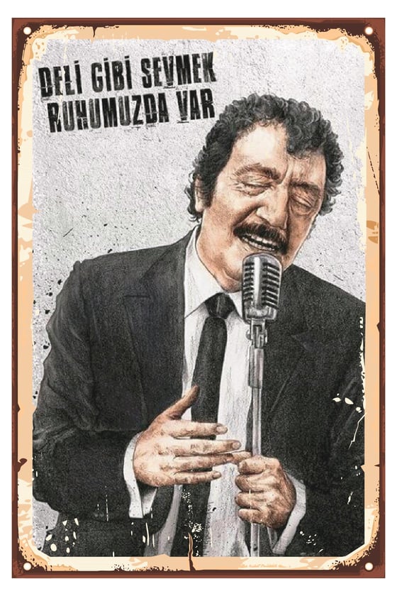 Deli Gibi Sevmek Ruhumuzda Var Ahşap Poster