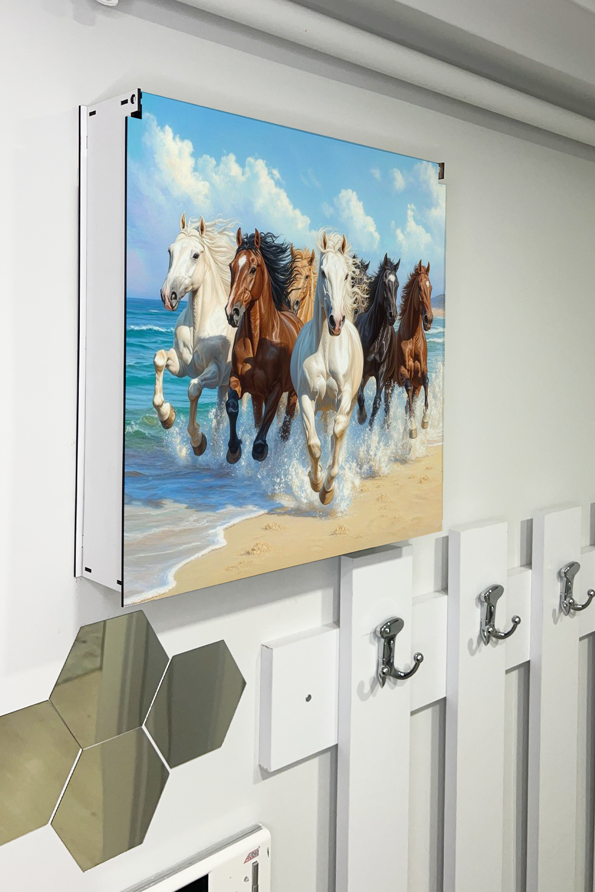 Kumsalda Dörtnala Koşan Atlar Temalı Ahşap Sigorta Saklama Kutusu