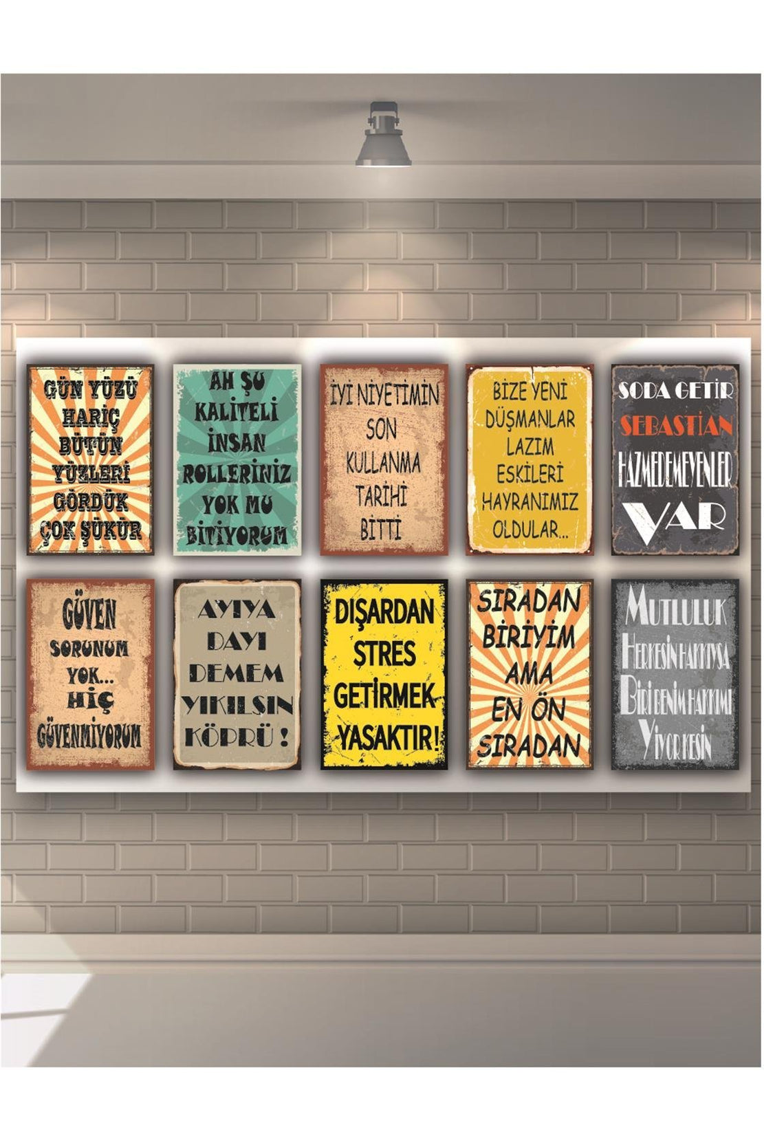 Bize Yeni Düşmanlar Lazım Ahşap Poster