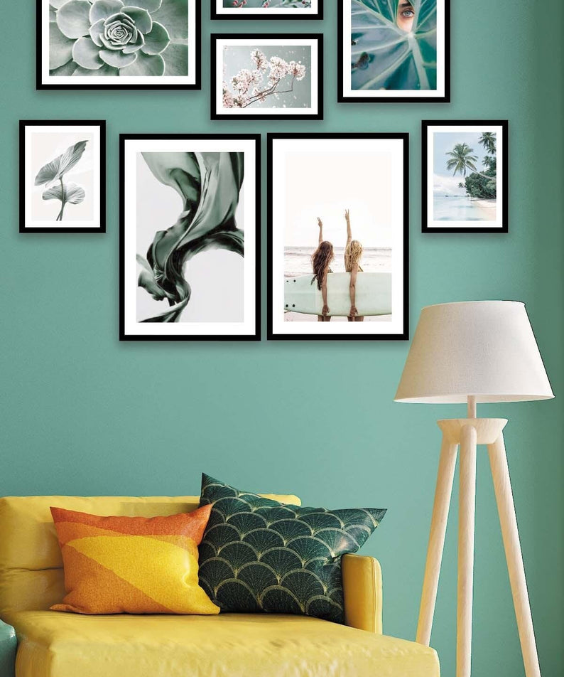 Yeşil Çiçek İle Manzaranın Ahengi Temalı Tablo Seti (Siyah Çerçeve Görünümlü)