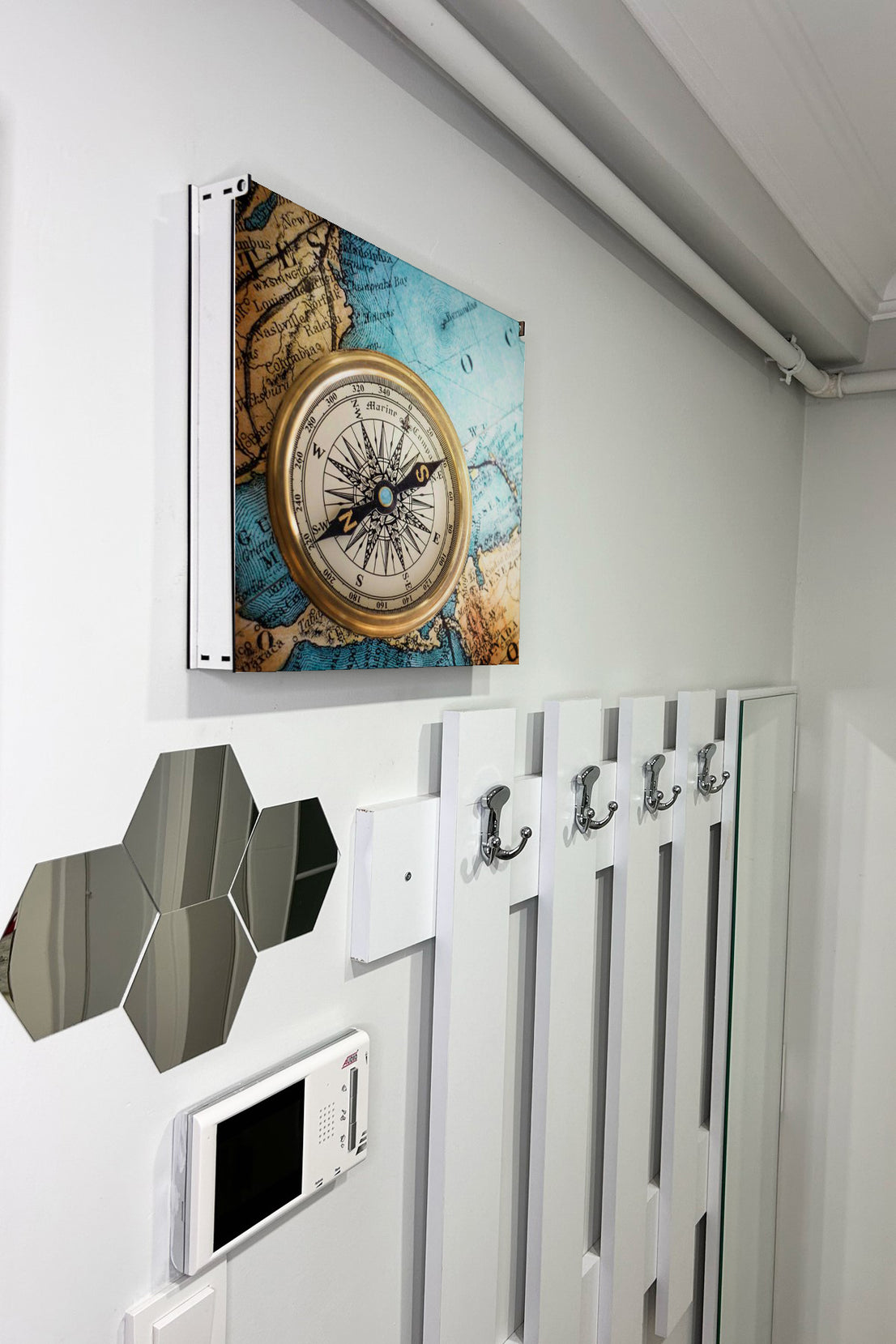 Pusula Görünümlü Ahşap Sigorta Saklama Kutusu