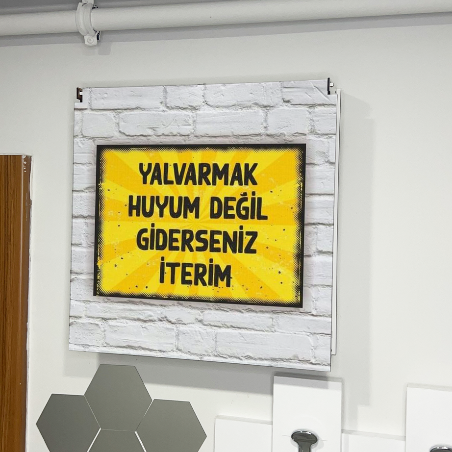 Yalvarmak Huyum Değil Temalı Ahşap Sigorta Saklama Kutusu