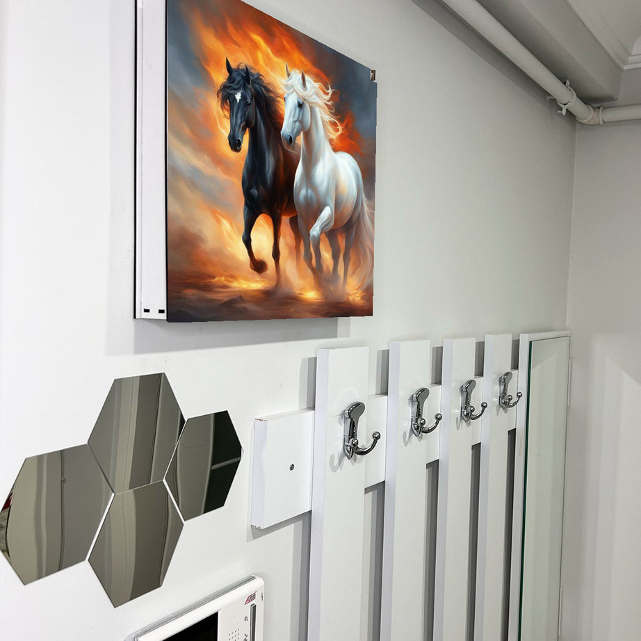 Siyah Beyaz Modern Sanatsal Kısrak At Temalı Ahşap Sigorta Saklama Kutusu