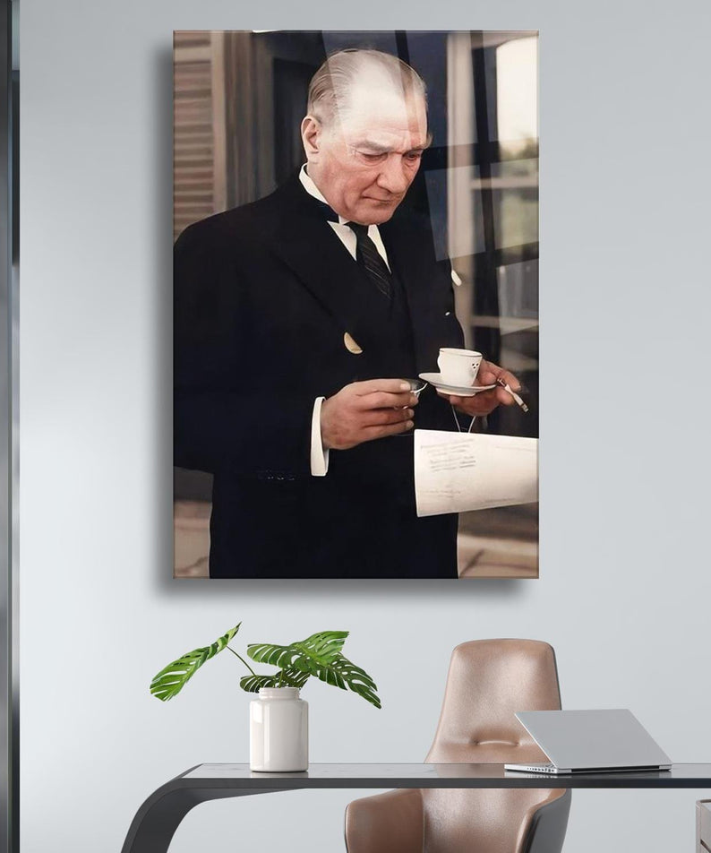 Atatürk Kahve İçerken Serisi Dayanıklı Cam Tablo
