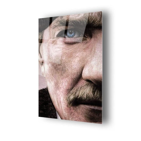 Atatürk Keskin Bakış Temalı Dayanıklı Cam Tablo