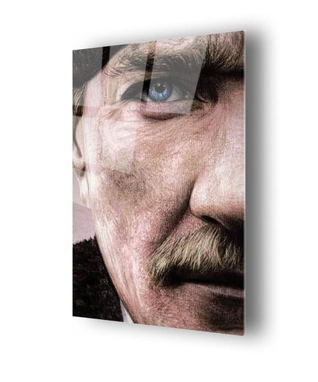 Atatürk Keskin Bakış Temalı Dayanıklı Cam Tablo