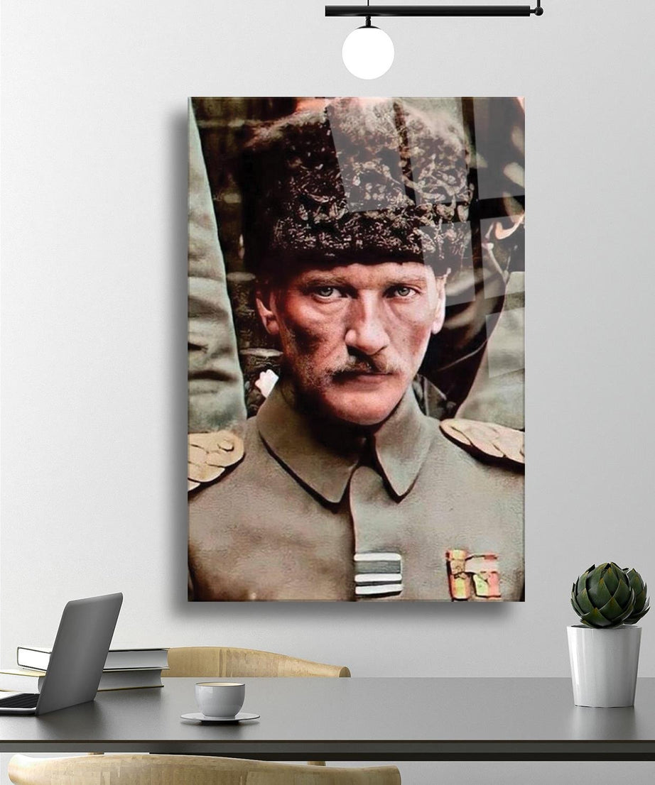Atatürk Komutan Temalı Dayanıklı Cam Tablo