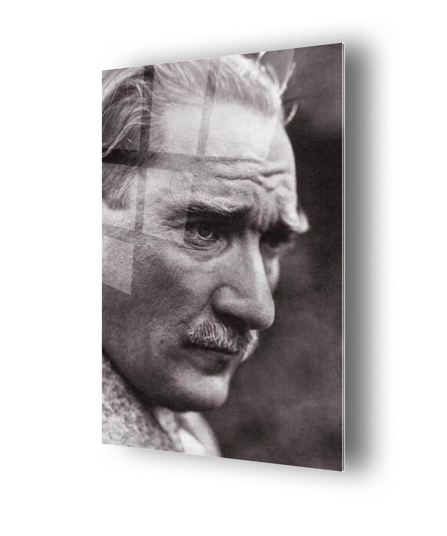 Atatürk Siyah Beyaz Temalı Dayanıklı Cam Tablo