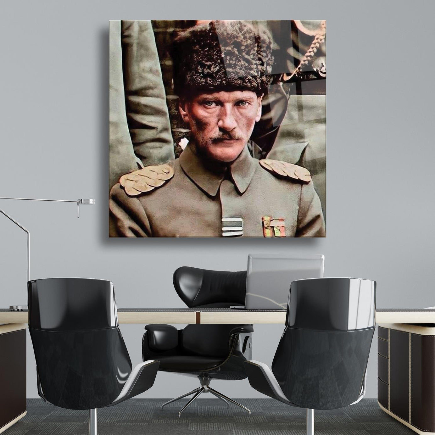 Komutan Atatürk Temalı Cam Tablo