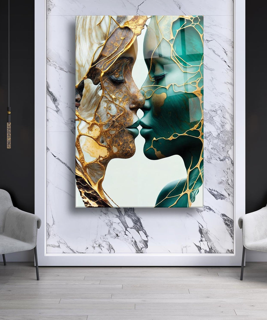 Mermer Desenli Gold Temalı Kadın Portresi Cam Tablo